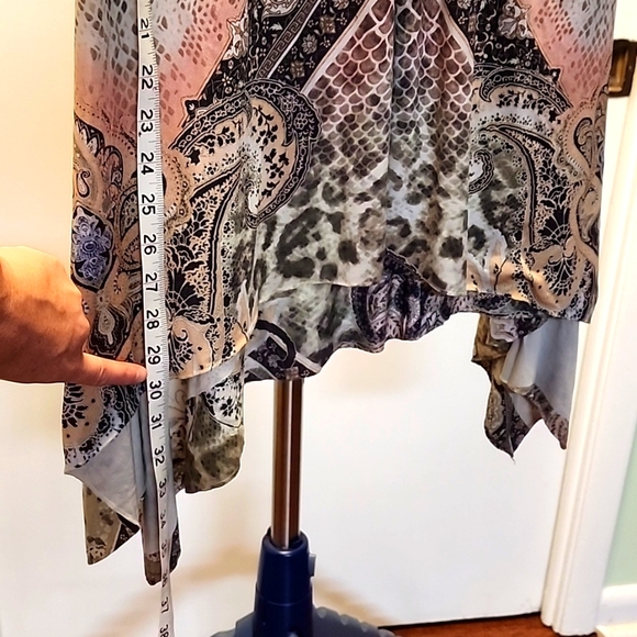 Soft satin type long shirt - Picture 3 of 7